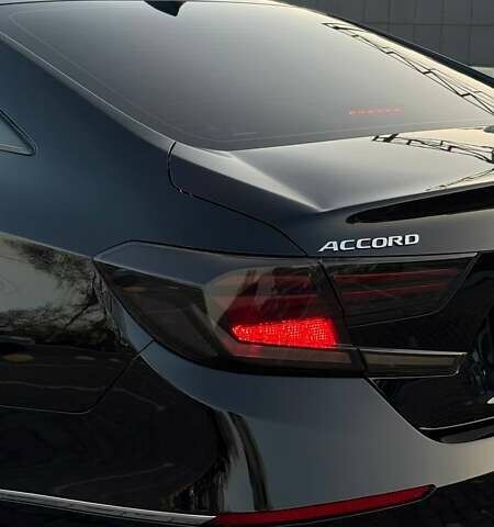 Черный Хонда Аккорд, объемом двигателя 1.5 л и пробегом 78 тыс. км за 21000 $, фото 10 на Automoto.ua