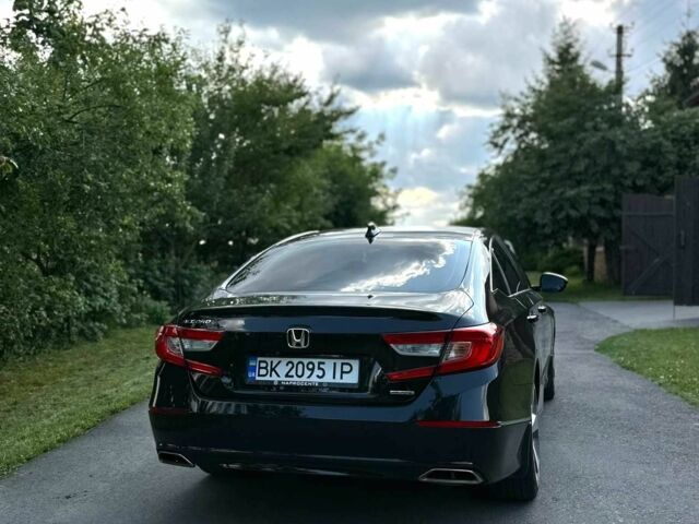 Черный Хонда Аккорд, объемом двигателя 1.5 л и пробегом 215 тыс. км за 16400 $, фото 2 на Automoto.ua