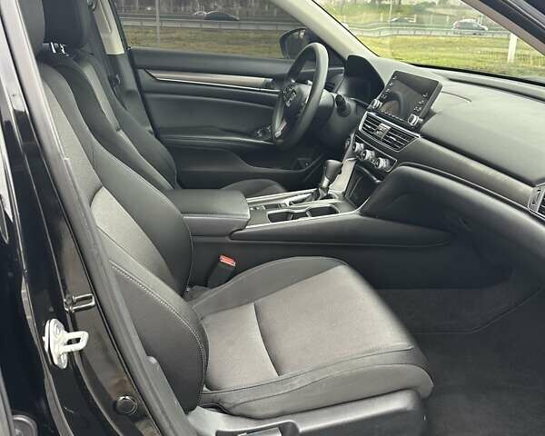 Черный Хонда Аккорд, объемом двигателя 1.5 л и пробегом 126 тыс. км за 15500 $, фото 11 на Automoto.ua