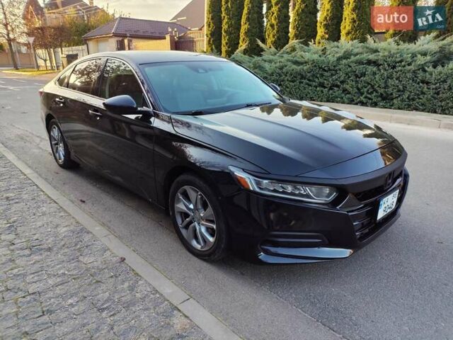 Черный Хонда Аккорд, объемом двигателя 1.5 л и пробегом 91 тыс. км за 17000 $, фото 6 на Automoto.ua