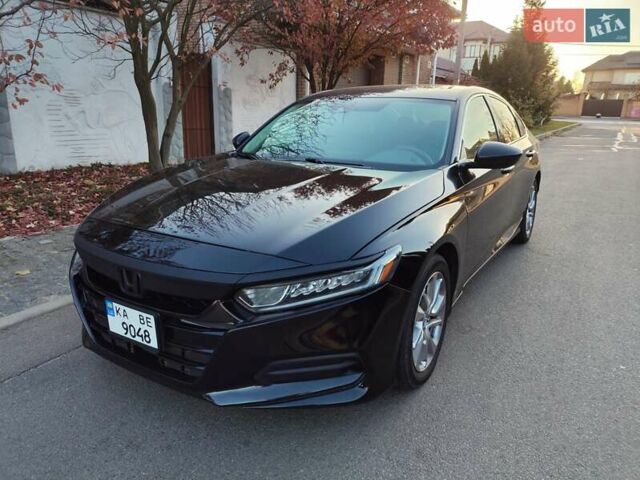 Черный Хонда Аккорд, объемом двигателя 1.5 л и пробегом 91 тыс. км за 17000 $, фото 1 на Automoto.ua