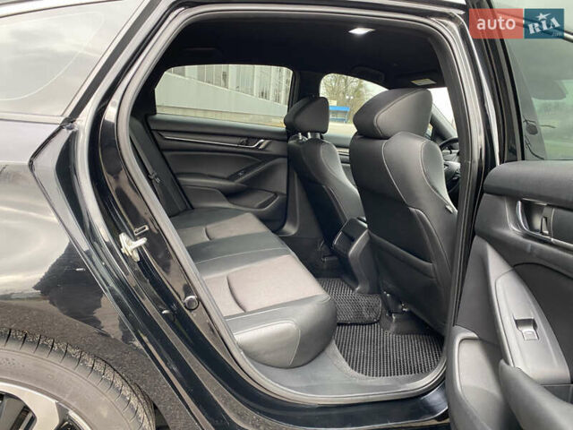 Черный Хонда Аккорд, объемом двигателя 1.5 л и пробегом 113 тыс. км за 18500 $, фото 15 на Automoto.ua