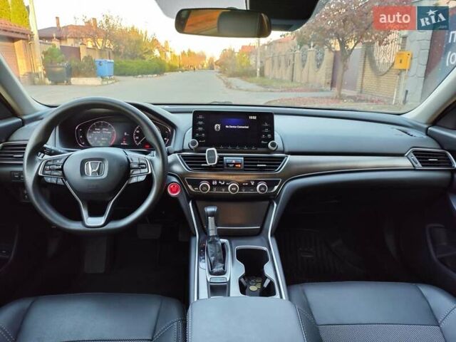 Черный Хонда Аккорд, объемом двигателя 1.5 л и пробегом 91 тыс. км за 17000 $, фото 17 на Automoto.ua
