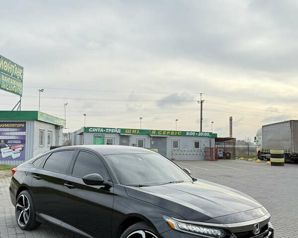 Черный Хонда Аккорд, объемом двигателя 1.5 л и пробегом 60 тыс. км за 19900 $, фото 5 на Automoto.ua