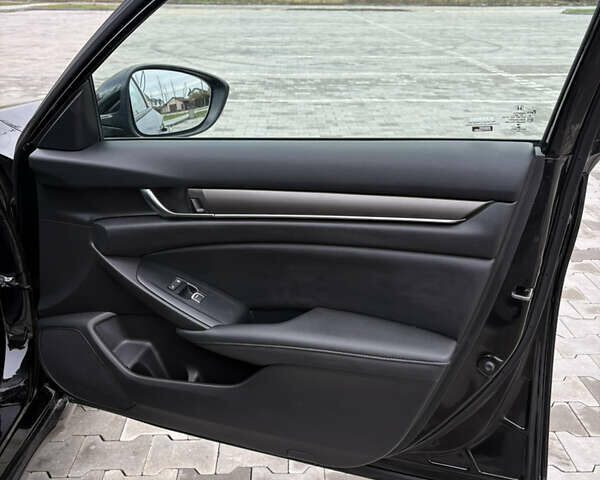 Черный Хонда Аккорд, объемом двигателя 1.99 л и пробегом 108 тыс. км за 21999 $, фото 22 на Automoto.ua