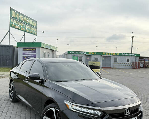 Черный Хонда Аккорд, объемом двигателя 1.5 л и пробегом 60 тыс. км за 19900 $, фото 2 на Automoto.ua