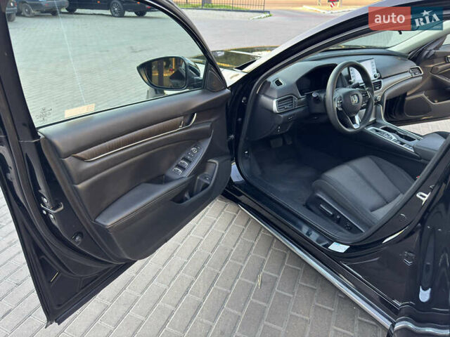 Чорний Хонда Аккорд, об'ємом двигуна 2 л та пробігом 7 тис. км за 17900 $, фото 36 на Automoto.ua