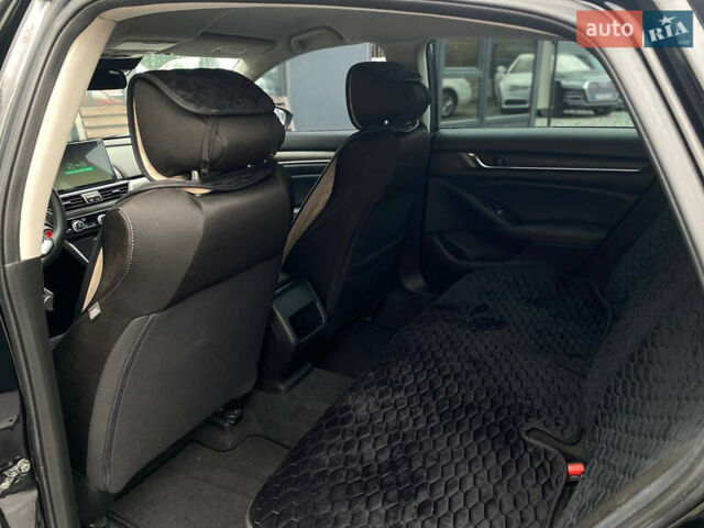 Черный Хонда Аккорд, объемом двигателя 1.5 л и пробегом 43 тыс. км за 21500 $, фото 6 на Automoto.ua