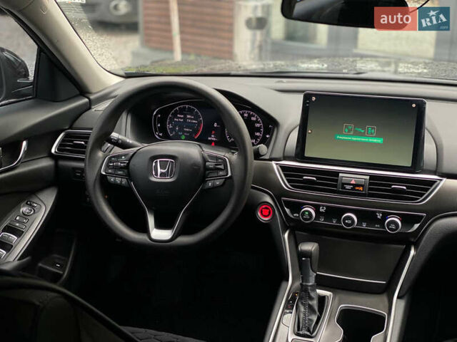 Черный Хонда Аккорд, объемом двигателя 1.5 л и пробегом 43 тыс. км за 21500 $, фото 8 на Automoto.ua