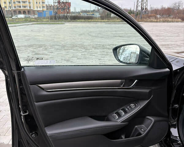 Черный Хонда Аккорд, объемом двигателя 1.99 л и пробегом 108 тыс. км за 21999 $, фото 16 на Automoto.ua