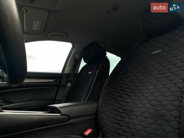 Черный Хонда Аккорд, объемом двигателя 1.5 л и пробегом 43 тыс. км за 21500 $, фото 19 на Automoto.ua