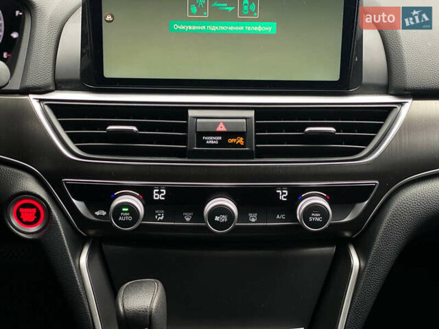 Черный Хонда Аккорд, объемом двигателя 1.5 л и пробегом 43 тыс. км за 21500 $, фото 14 на Automoto.ua