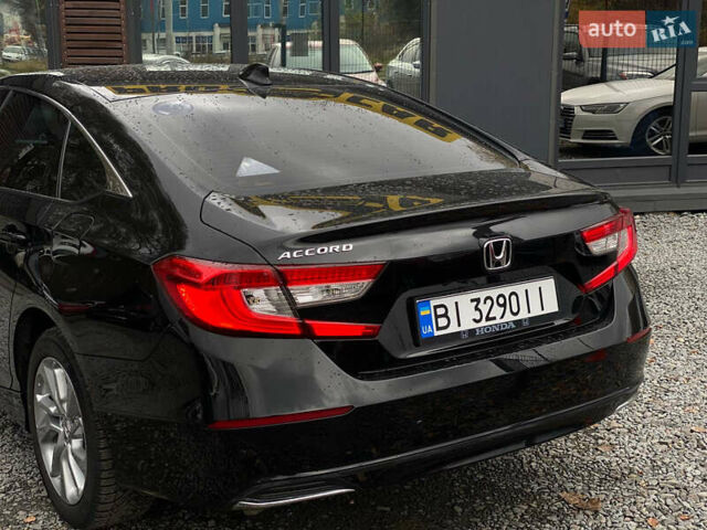 Черный Хонда Аккорд, объемом двигателя 1.5 л и пробегом 43 тыс. км за 21500 $, фото 4 на Automoto.ua