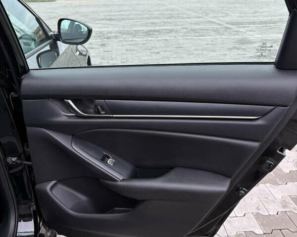 Черный Хонда Аккорд, объемом двигателя 1.99 л и пробегом 108 тыс. км за 21999 $, фото 21 на Automoto.ua