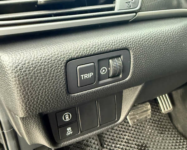 Черный Хонда Аккорд, объемом двигателя 1.5 л и пробегом 60 тыс. км за 19900 $, фото 20 на Automoto.ua