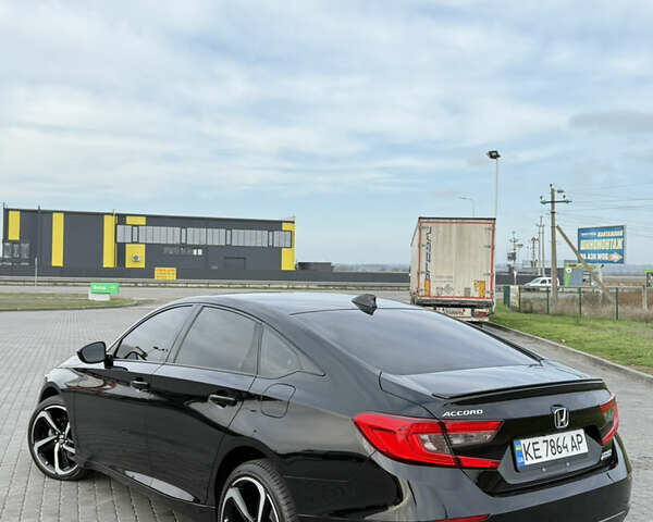 Черный Хонда Аккорд, объемом двигателя 1.5 л и пробегом 60 тыс. км за 19900 $, фото 1 на Automoto.ua