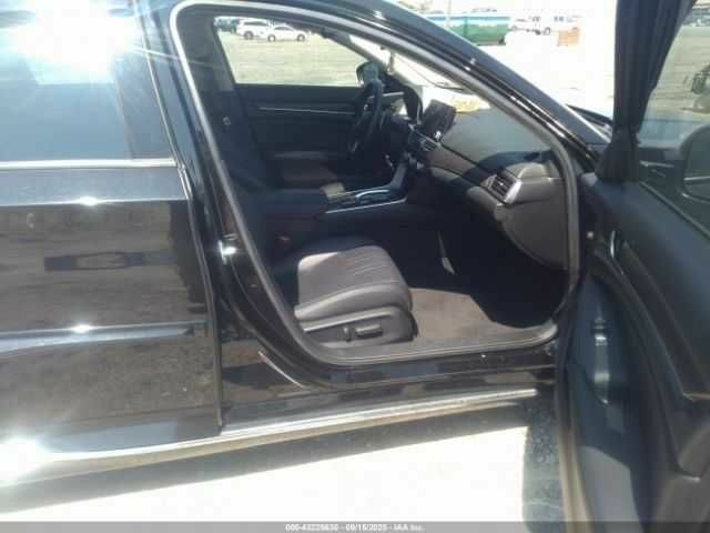 Черный Хонда Аккорд, объемом двигателя 2 л и пробегом 25 тыс. км за 4500 $, фото 4 на Automoto.ua