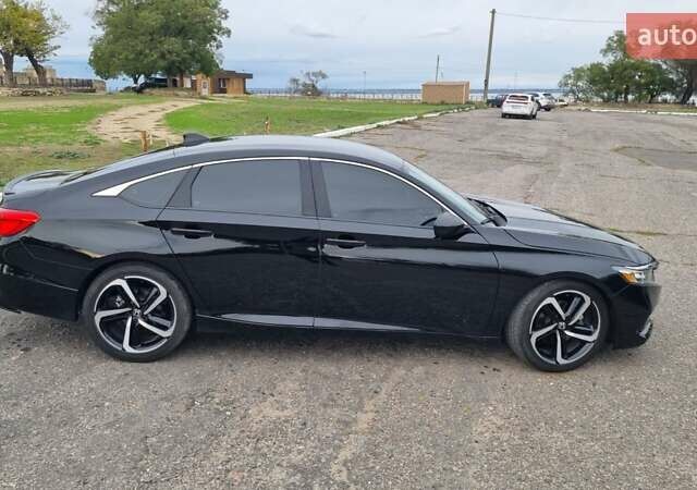 Черный Хонда Аккорд, объемом двигателя 1.5 л и пробегом 49 тыс. км за 20500 $, фото 7 на Automoto.ua