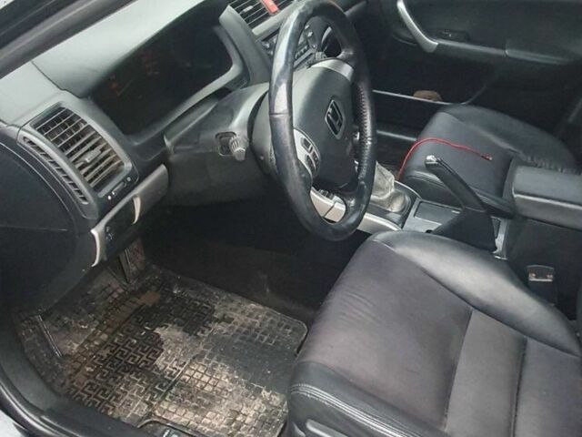 Черный Хонда Аккорд, объемом двигателя 2 л и пробегом 119 тыс. км за 5500 $, фото 5 на Automoto.ua