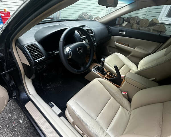 Черный Хонда Аккорд, объемом двигателя 2 л и пробегом 394 тыс. км за 4600 $, фото 7 на Automoto.ua