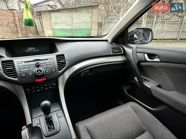 Чорний Хонда Аккорд, об'ємом двигуна 2 л та пробігом 253 тис. км за 7399 $, фото 48 на Automoto.ua