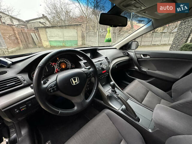 Чорний Хонда Аккорд, об'ємом двигуна 2 л та пробігом 253 тис. км за 7399 $, фото 31 на Automoto.ua