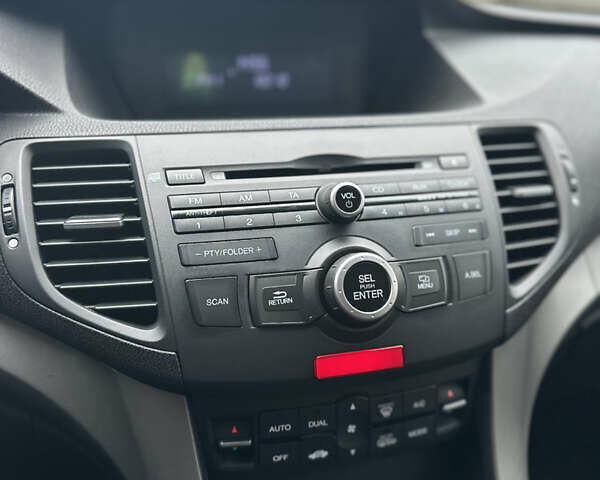 Чорний Хонда Аккорд, об'ємом двигуна 2 л та пробігом 253 тис. км за 7399 $, фото 50 на Automoto.ua