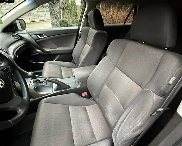 Чорний Хонда Аккорд, об'ємом двигуна 2 л та пробігом 253 тис. км за 7399 $, фото 28 на Automoto.ua