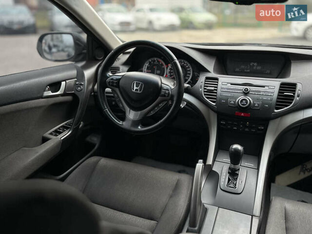 Черный Хонда Аккорд, объемом двигателя 2.2 л и пробегом 175 тыс. км за 10200 $, фото 27 на Automoto.ua