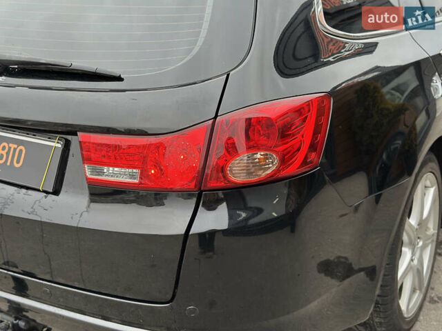 Черный Хонда Аккорд, объемом двигателя 2.2 л и пробегом 175 тыс. км за 10200 $, фото 15 на Automoto.ua