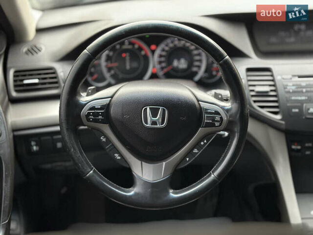 Черный Хонда Аккорд, объемом двигателя 2.2 л и пробегом 175 тыс. км за 10200 $, фото 28 на Automoto.ua