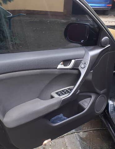 Черный Хонда Аккорд, объемом двигателя 2.2 л и пробегом 175 тыс. км за 9500 $, фото 10 на Automoto.ua