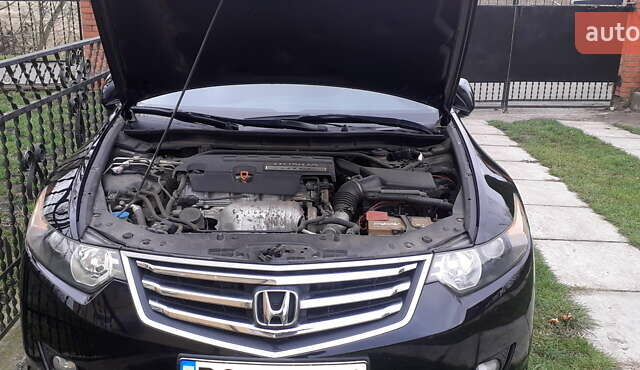 Черный Хонда Аккорд, объемом двигателя 2.2 л и пробегом 175 тыс. км за 9500 $, фото 12 на Automoto.ua