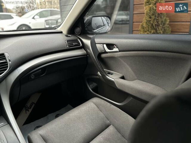 Черный Хонда Аккорд, объемом двигателя 2.2 л и пробегом 175 тыс. км за 10200 $, фото 37 на Automoto.ua