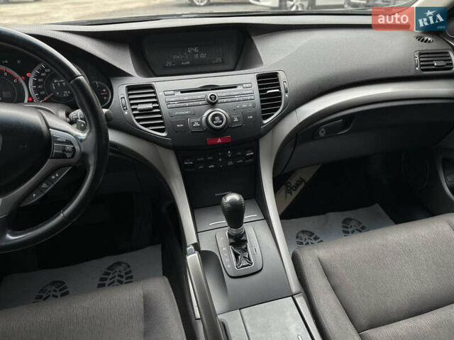 Черный Хонда Аккорд, объемом двигателя 2.2 л и пробегом 175 тыс. км за 10200 $, фото 34 на Automoto.ua