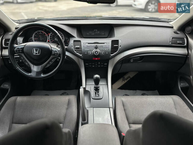 Черный Хонда Аккорд, объемом двигателя 2.2 л и пробегом 175 тыс. км за 10200 $, фото 26 на Automoto.ua