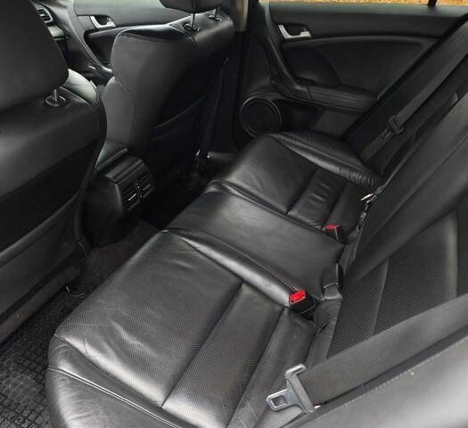 Черный Хонда Аккорд, объемом двигателя 2 л и пробегом 257 тыс. км за 2750 $, фото 6 на Automoto.ua