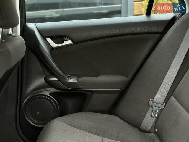 Черный Хонда Аккорд, объемом двигателя 2.2 л и пробегом 175 тыс. км за 10200 $, фото 41 на Automoto.ua