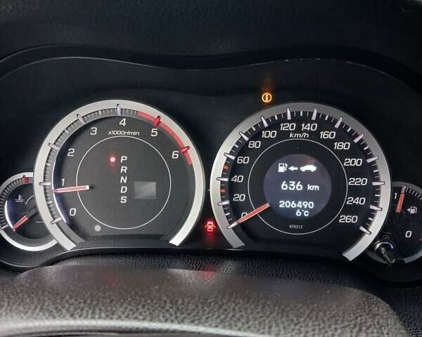 Черный Хонда Аккорд, объемом двигателя 2.2 л и пробегом 206 тыс. км за 9800 $, фото 13 на Automoto.ua