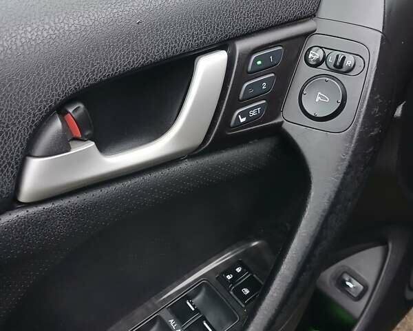 Черный Хонда Аккорд, объемом двигателя 2.2 л и пробегом 206 тыс. км за 9800 $, фото 8 на Automoto.ua