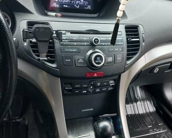 Черный Хонда Аккорд, объемом двигателя 2.2 л и пробегом 206 тыс. км за 9800 $, фото 7 на Automoto.ua