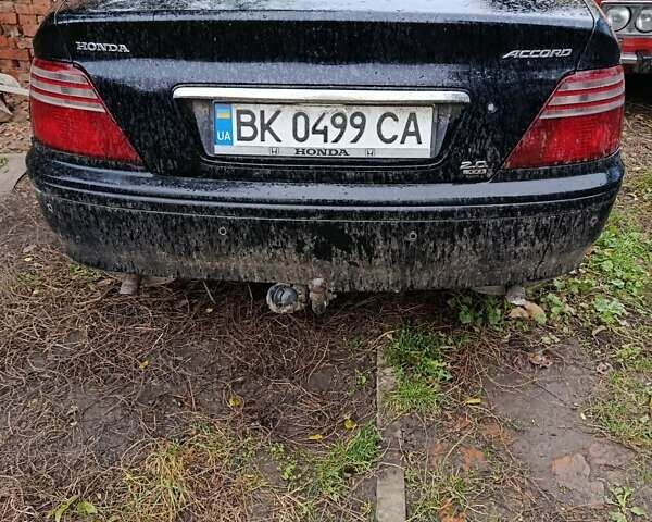 Черный Хонда Аккорд, объемом двигателя 1.99 л и пробегом 350 тыс. км за 1999 $, фото 4 на Automoto.ua