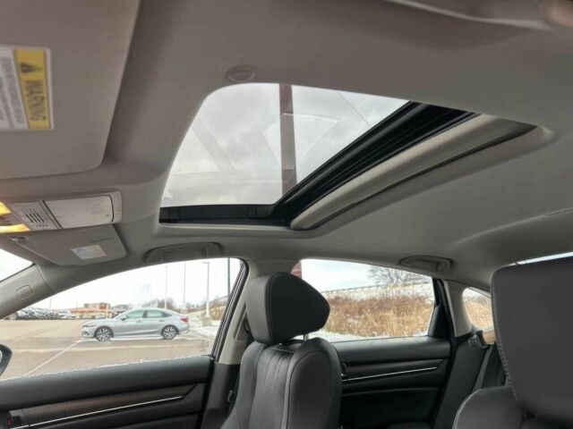 Черный Хонда Аккорд, объемом двигателя 1.5 л и пробегом 35 тыс. км за 10300 $, фото 8 на Automoto.ua