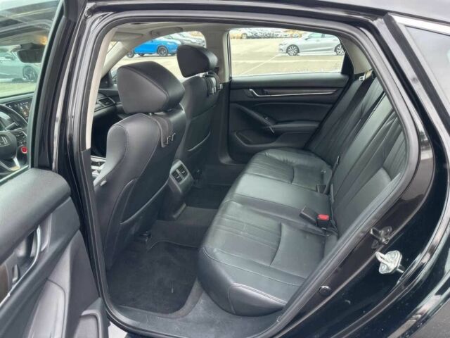 Черный Хонда Аккорд, объемом двигателя 1.5 л и пробегом 35 тыс. км за 10300 $, фото 9 на Automoto.ua