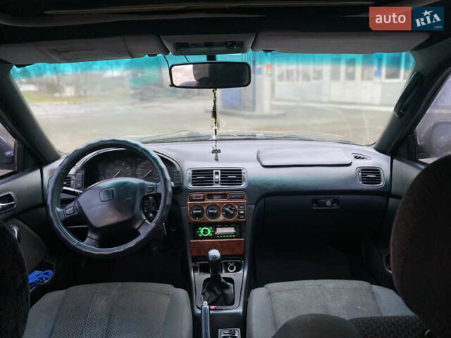 Фиолетовый Хонда Аккорд, объемом двигателя 2 л и пробегом 358 тыс. км за 1800 $, фото 4 на Automoto.ua