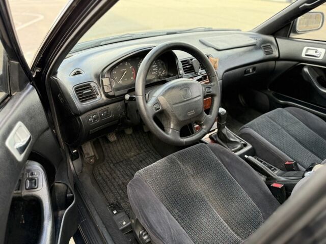 Фиолетовый Хонда Аккорд, объемом двигателя 2 л и пробегом 280 тыс. км за 1800 $, фото 7 на Automoto.ua