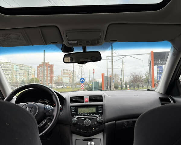 Коричневый Хонда Аккорд, объемом двигателя 2.4 л и пробегом 325 тыс. км за 5999 $, фото 14 на Automoto.ua