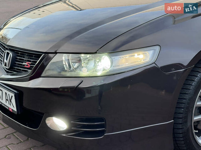 Коричневый Хонда Аккорд, объемом двигателя 2.4 л и пробегом 113 тыс. км за 8900 $, фото 1 на Automoto.ua
