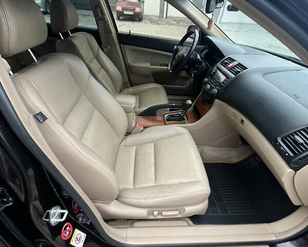 Коричневий Хонда Аккорд, об'ємом двигуна 2 л та пробігом 200 тис. км за 6950 $, фото 27 на Automoto.ua