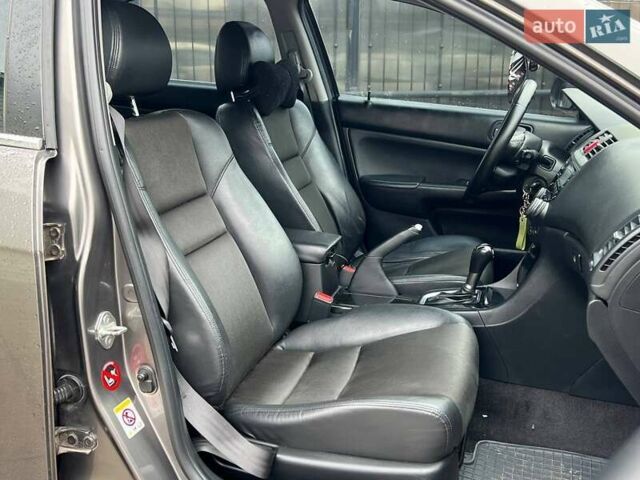 Коричневый Хонда Аккорд, объемом двигателя 2 л и пробегом 276 тыс. км за 6990 $, фото 10 на Automoto.ua